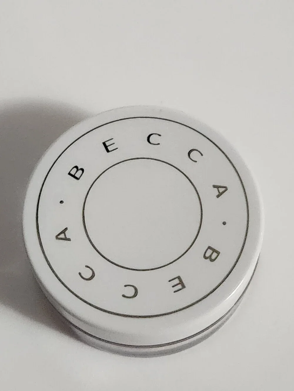 NEW BECCA Setting Powder - Picture 5 of 7
